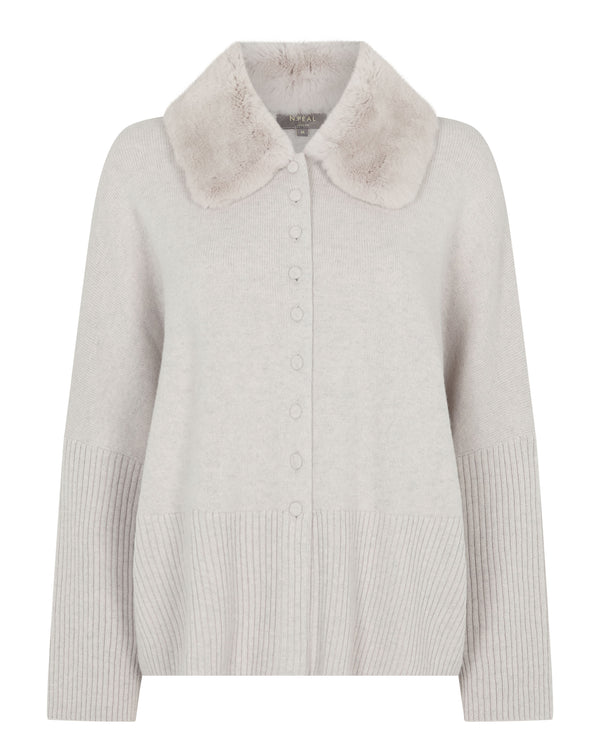 Women's Fur Collar Buttoned Cashmere Cape 7