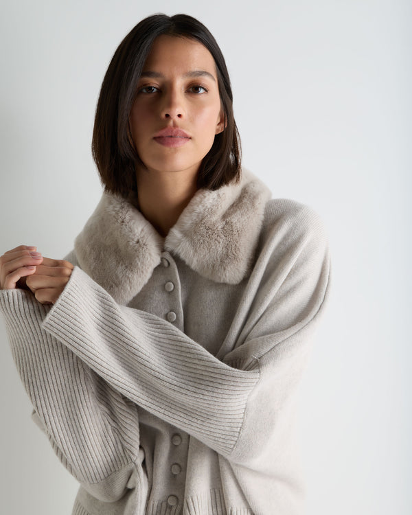 Women's Fur Collar Buttoned Cashmere Cape 5