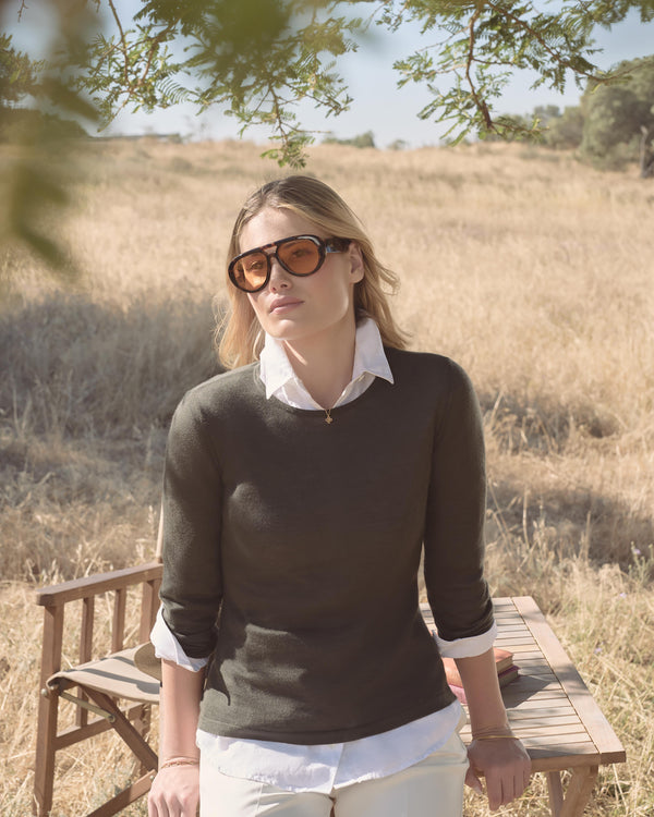 N.Peal Women's Evie Classic Round Neck Cashmere Jumper Olive Green