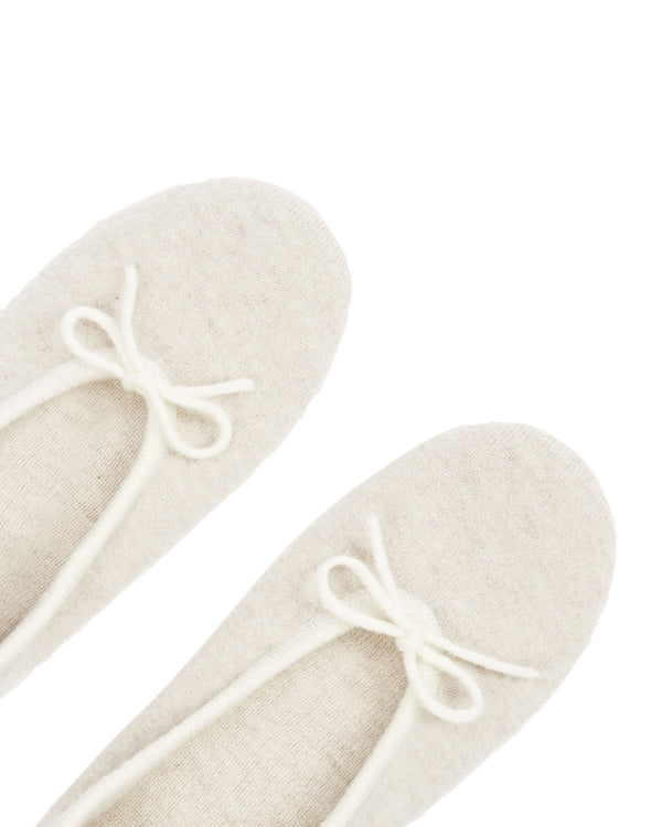 N.Peal Women's Contrast Trim Cashmere Slippers Ecru White