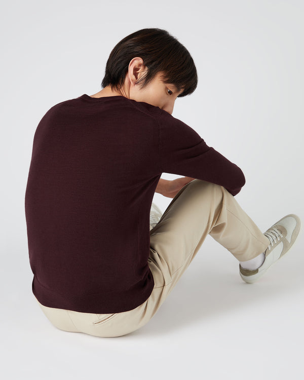 N.Peal Men's Conduit Fine Gauge Cashmere V Neck Jumper Clove Brown