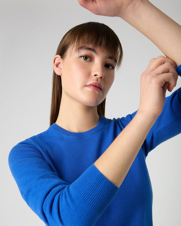 N.Peal Women's Evie Classic Round Neck Cashmere Jumper Sonic Blue