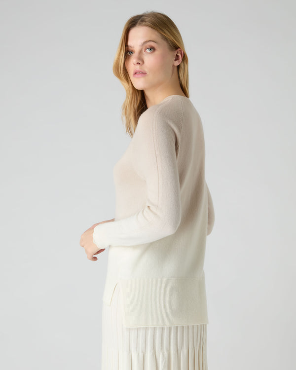 N.Peal Women's Dip Dye V Neck Cashmere Jumper Almond White