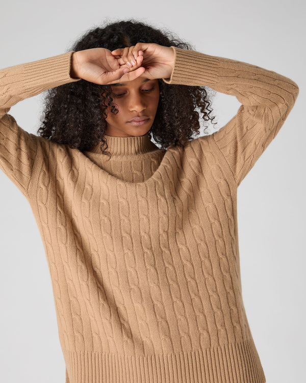 N.Peal Women's Esme Cable Mock Neck Cashmere Jumper Sahara Brown