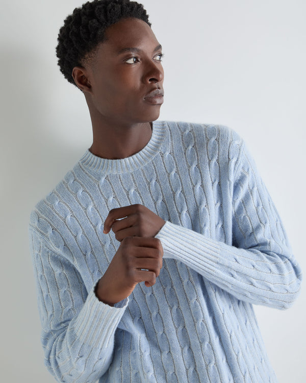 N.Peal Men's Thames Cable Round Neck Cashmere Jumper Sea Mist Blue