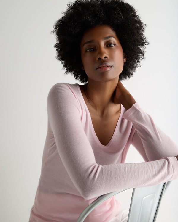 N.Peal Women's Imogen Superfine Cashmere V Neck Jumper Rosewater Pink