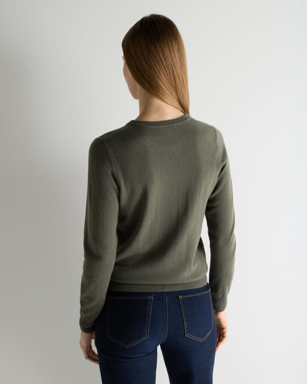 N.Peal Women's Evie Classic Round Neck Cashmere Jumper Olive Green