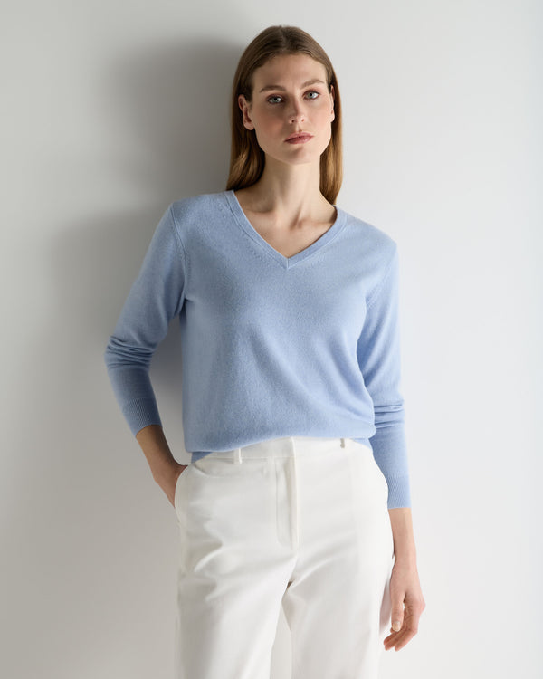 N.Peal Women's Phoebe V Neck Cashmere Jumper Sea Mist Blue