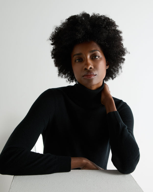 Women's Luna Roll Neck Cashmere Jumper Black