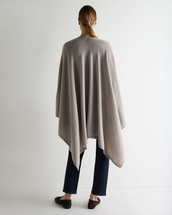 N.Peal Women's Lily Metal Trim Lightweight Cashmere Cape Oat Grey