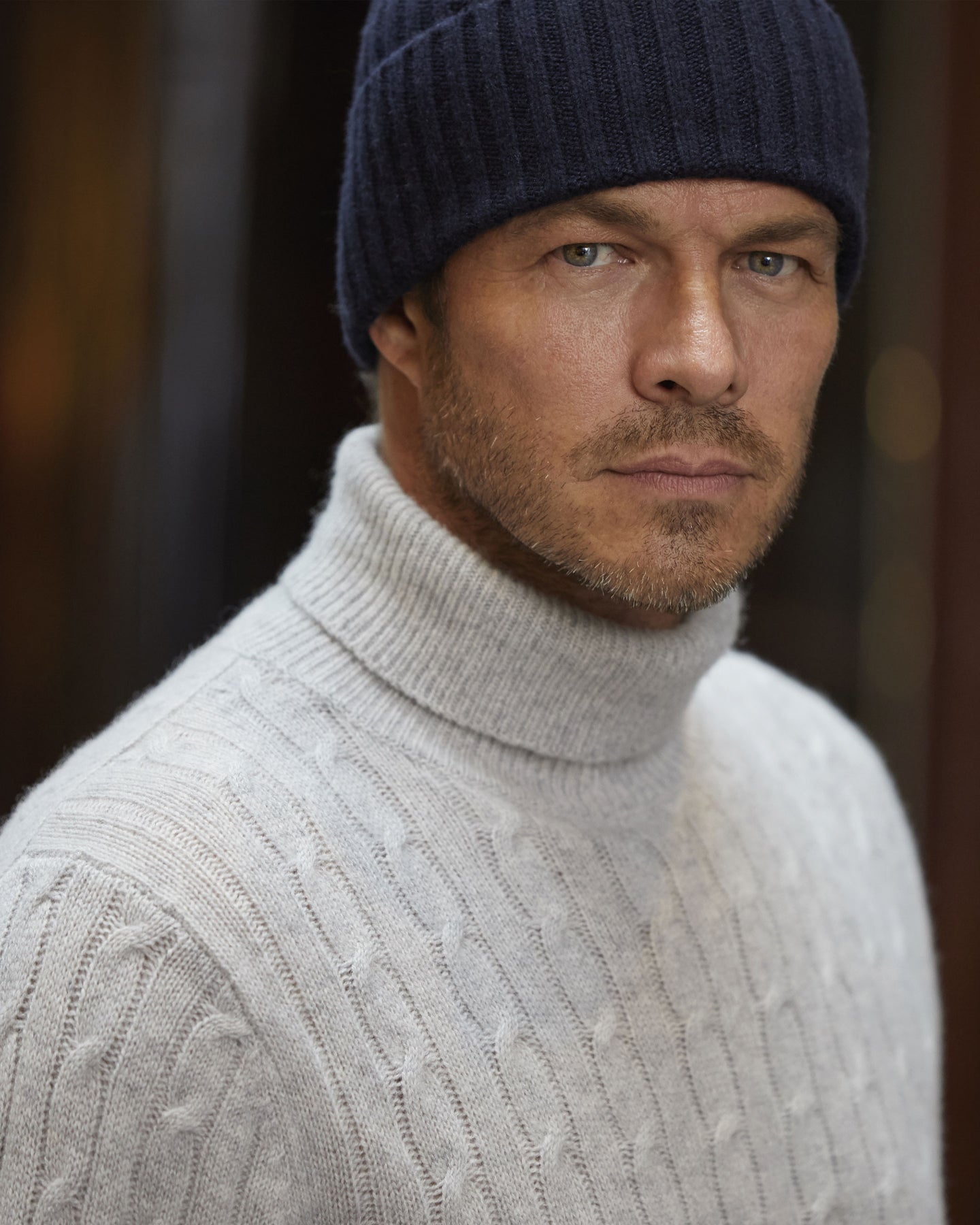 N.Peal 007 Chunky Ribbed Hat Navy Blue