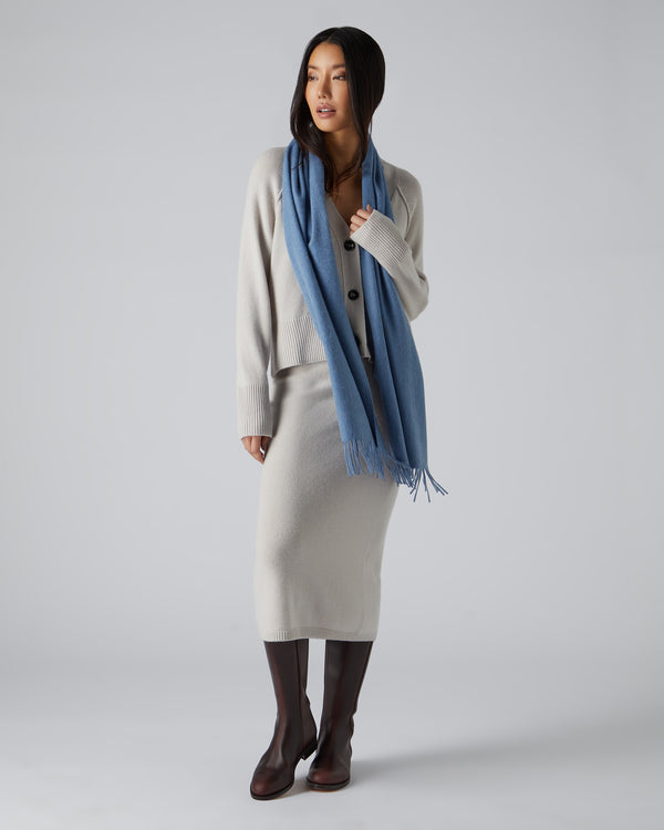 N.Peal Unisex Large Woven Cashmere Scarf Ocean Blue