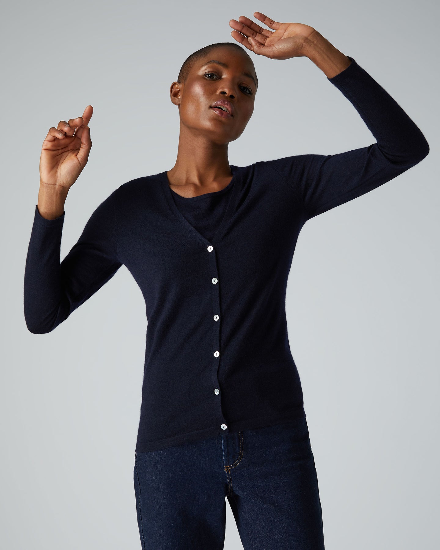 Women's Superfine V Neck Cashmere Cardigan Navy Blue | N.Peal