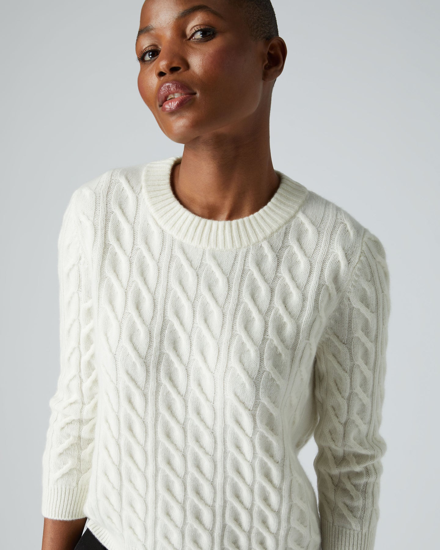 Women's Round Neck Cable Cashmere Jumper New Ivory White | N.Peal