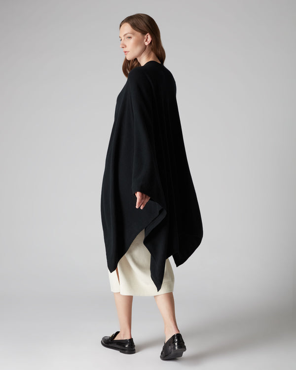 N.Peal Women's Cashmere Knitted Cape Black