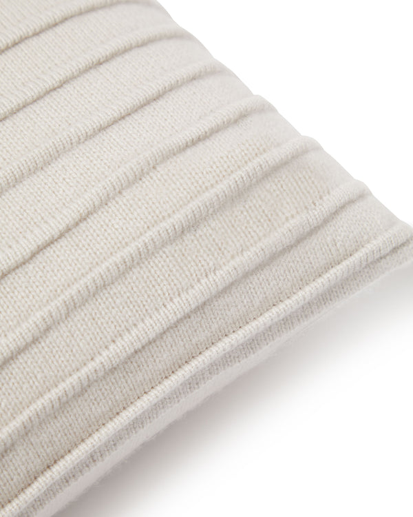 N.Peal Ribbed Cashmere Cushion Snow Grey