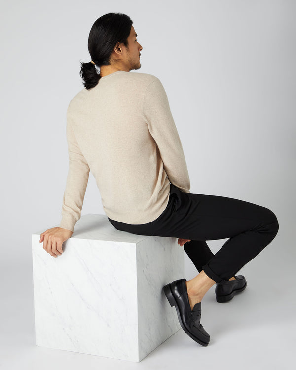 N.Peal Men's Baby Cashmere V Neck Jumper Oatmeal Brown