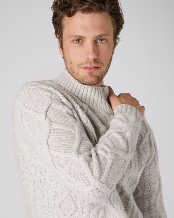 N.Peal Men's Oversized Cable Funnel Neck Cashmere Jumper Snow Grey