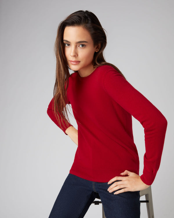 N.Peal Women's Round Neck Cashmere Jumper Ruby Red